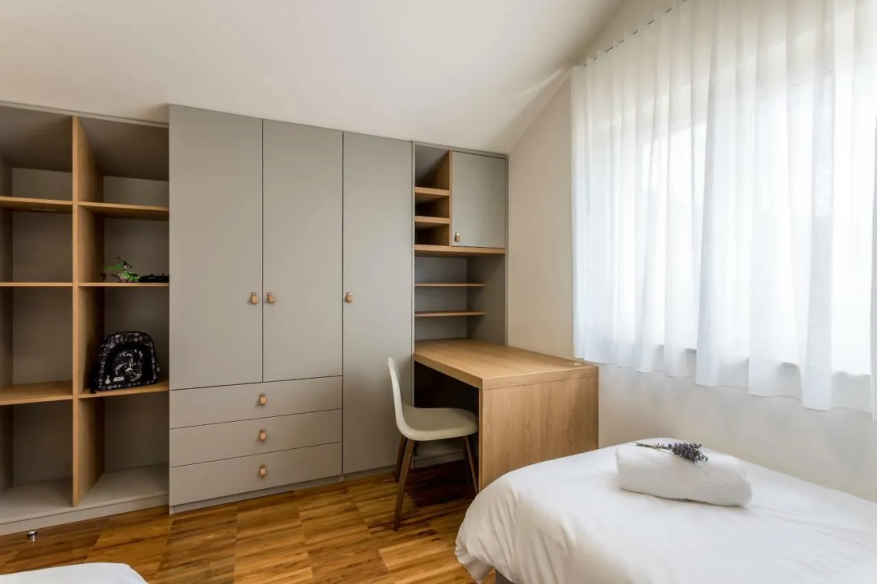 Villa Fox Exclusive Kastela Croatia
